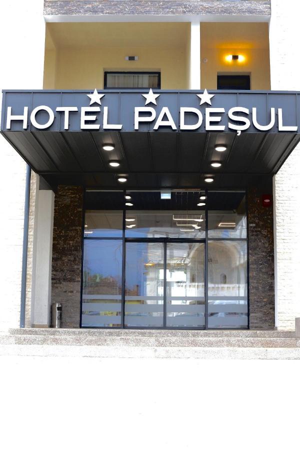 Hotel Padesul Facsád Kültér fotó